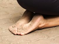 Feet - Dina B - 2014-10-24 Brunette in a business dress