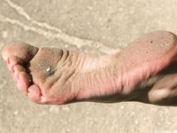 Feet - Ekaterina - 2012-05-21 Blonde in blue dress