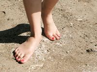 Feet - Ekaterina - 2012-05-21 Blonde in blue dress