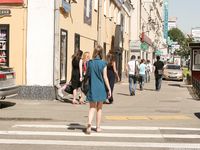 Feet - Ekaterina - 2012-05-21 Blonde in blue dress