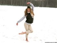 Feet - Ekaterina A - 2012-09-20 Car driver girl