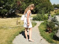 Feet - Elena A - 2014-11-20 Flexible feet