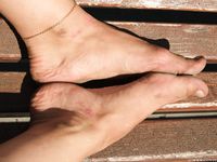 Feet - Elena A - 2014-11-20 Flexible feet