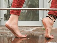 Feet - Elena B - 2015-11-19 Snowbreak