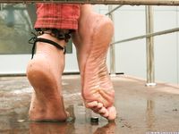 Feet - Elena B - 2015-11-19 Snowbreak