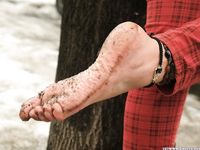 Feet - Elena B - 2015-11-19 Snowbreak