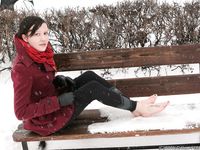 Feet - Elvira - 2011-09-01 Winter barefoot pleasure