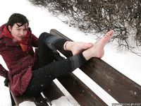 Feet - Elvira - 2011-09-01 Winter barefoot pleasure