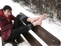 Feet - Elvira - 2011-09-01 Winter barefoot pleasure