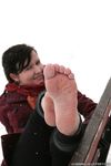 Feet - Elvira - 2011-09-01 Winter barefoot pleasure