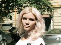 Feet - Eva - 2013-05-12 Slender blonde in white dress