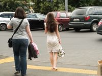 Feet - Galina - 2013-12-28 City life