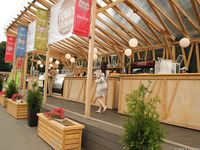 Feet - Galina - 2013-12-28 City life