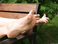 Feet - Galina - 2013-12-28 City life