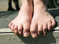 Feet - Galya - 2012-07-15 Barefoot in blue jeans