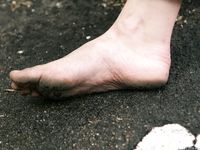 Feet - Galya - 2012-07-15 Barefoot in blue jeans