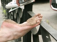 Feet - Galya - 2012-07-15 Barefoot in blue jeans