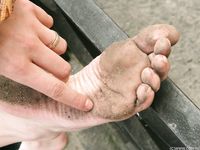 Feet - Galya - 2012-07-15 Barefoot in blue jeans