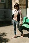 Feet - Galya - 2012-07-15 Barefoot in blue jeans