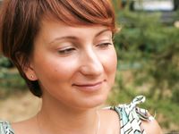 Feet - Gulnara A - 2010-11-01 Dirty feet in public