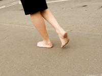 Feet - Inna A - 2011-05-27 Uncomfortable shoes