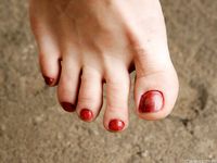 Feet - Inna A - 2011-05-27 Uncomfortable shoes