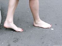 Feet - Inna A - 2011-05-27 Uncomfortable shoes