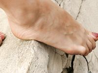 Feet - Inna A - 2011-05-27 Uncomfortable shoes