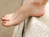 Feet - Inna A - 2011-05-27 Uncomfortable shoes