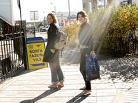 Feet - Ira B + Lena D - 2008-02-02 Long barefoot travel