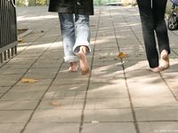 Feet - Ira B + Lena D - 2008-02-02 Long barefoot travel