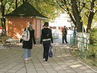 Feet - Ira B + Lena D - 2008-02-02 Long barefoot travel