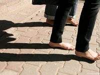 Feet - Ira B + Lena D - 2008-02-02 Long barefoot travel