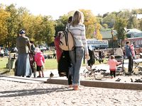 Feet - Ira B + Lena D - 2008-02-02 Long barefoot travel