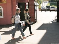 Feet - Ira B + Lena D - 2008-02-02 Long barefoot travel