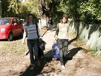 Feet - Ira B + Lena D - 2008-02-02 Long barefoot travel