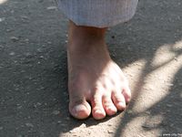 Feet - Ira B + Lena D - 2008-02-02 Long barefoot travel