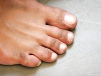 Feet - Ira B + Lena D - 2008-02-02 Long barefoot travel