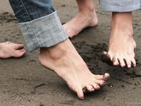 Feet - Ira B + Nata A - 2009-02-26 Autumn barefoot travel