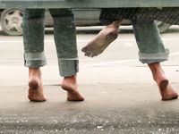 Feet - Ira B + Nata A - 2009-02-26 Autumn barefoot travel