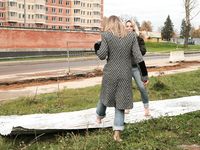 Feet - Ira B + Nata A - 2009-02-26 Autumn barefoot travel