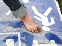 Feet - Ira B + Nata A - 2009-02-26 Autumn barefoot travel