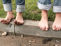 Feet - Ira B + Nata A - 2009-02-26 Autumn barefoot travel