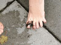 Feet - Ira B + Nata A - 2009-02-26 Autumn barefoot travel