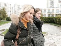 Feet - Ira B + Nata A - 2009-02-26 Autumn barefoot travel