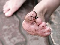 Feet - Ira B + Nata A - 2009-02-26 Autumn barefoot travel