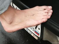 Feet - Ira B + Nata A - 2009-02-26 Autumn barefoot travel