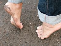 Feet - Ira B + Nata A - 2009-02-26 Autumn barefoot travel