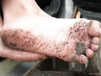 Feet - Ira B + Nata A - 2009-02-26 Autumn barefoot travel