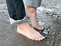 Feet - Ira B + Nata A - 2009-02-26 Autumn barefoot travel